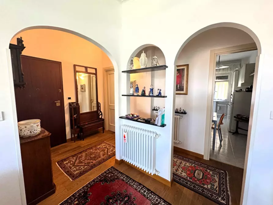 Immagine 5 di Appartamento in vendita  in Corso Giacomo Matteotti a Santa Margherita Ligure