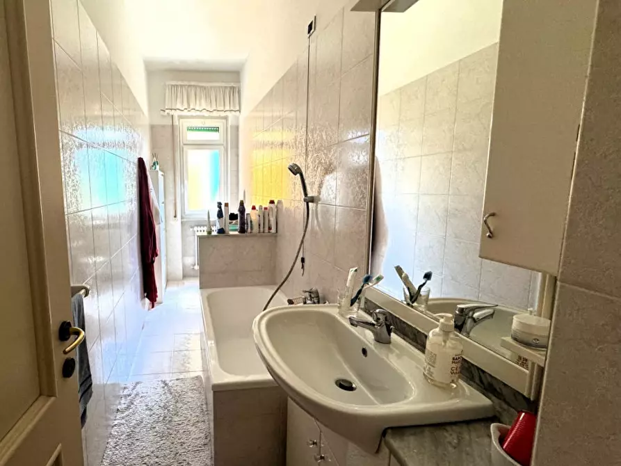 Immagine 8 di Appartamento in vendita  in Corso Giacomo Matteotti a Santa Margherita Ligure