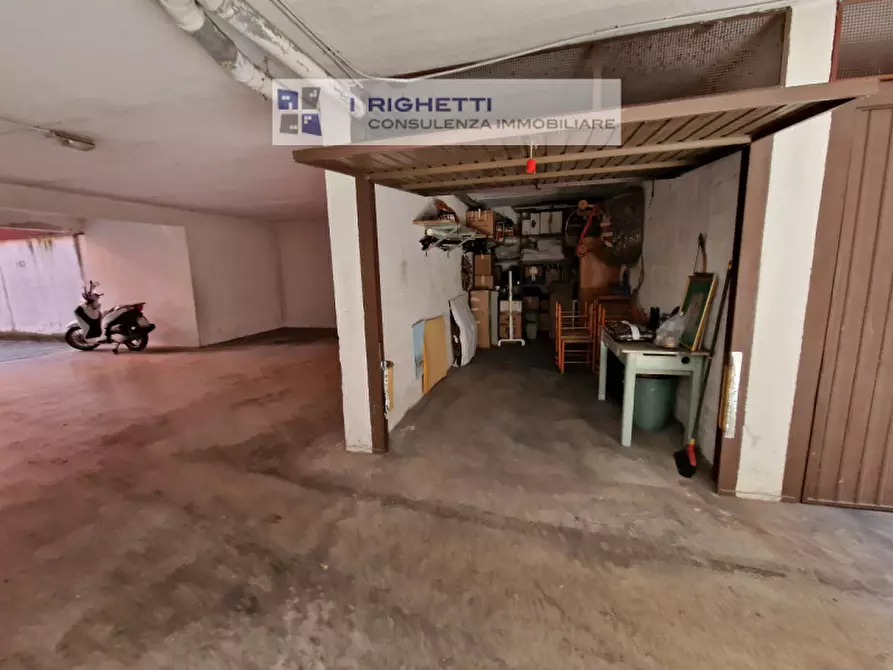 Immagine 3 di Garage in vendita  in Via Luigi Galvani a Verona