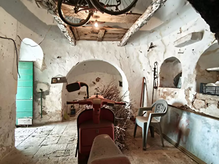 Immagine 12 di Rustico / casale in vendita  a Alberobello