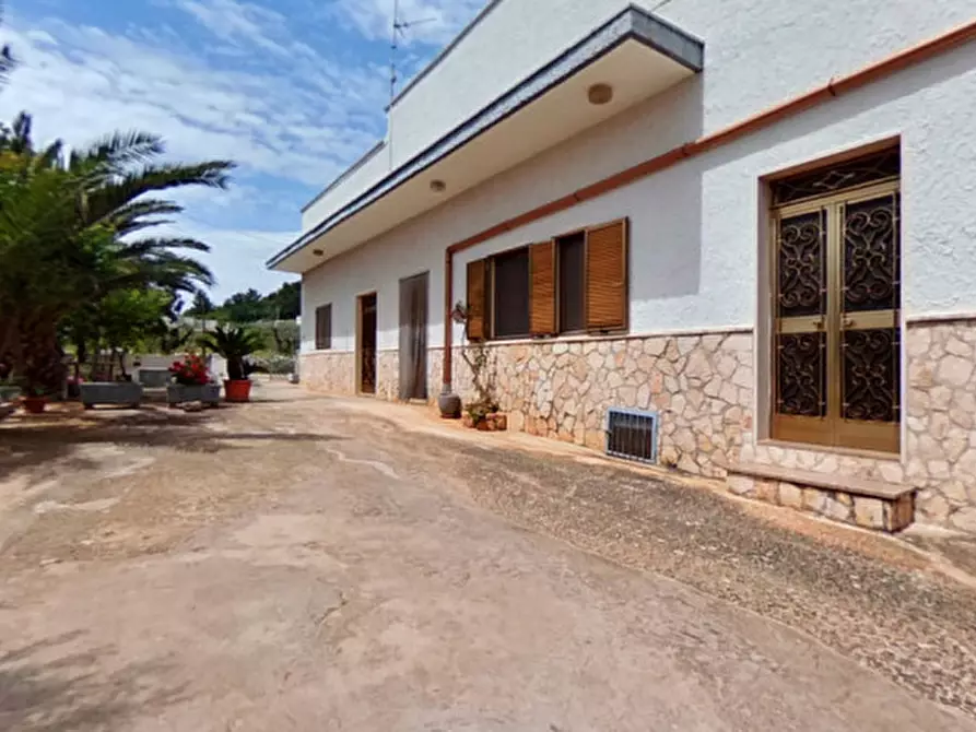 Immagine 24 di Rustico / casale in vendita  a Alberobello