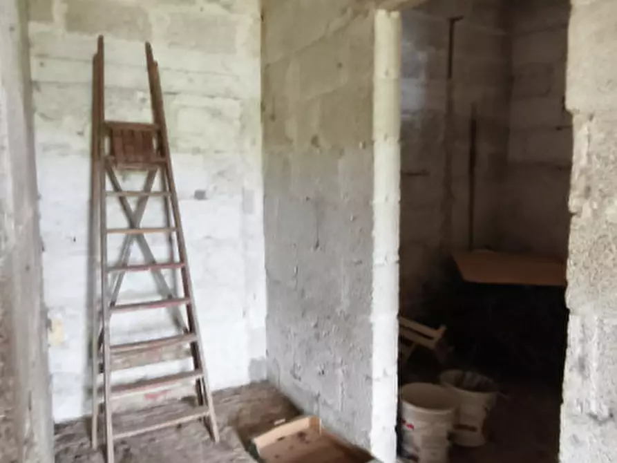 Immagine 76 di Rustico / casale in vendita  a Alberobello