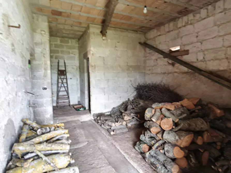 Immagine 81 di Rustico / casale in vendita  a Alberobello