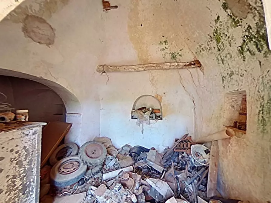 Immagine 84 di Rustico / casale in vendita  a Alberobello