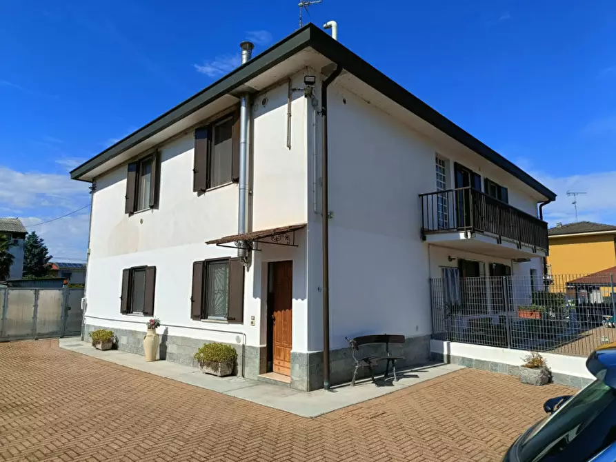 Immagine 1 di Casa indipendente in vendita  in Via San Pietro Martire  18 a Morano Sul Po