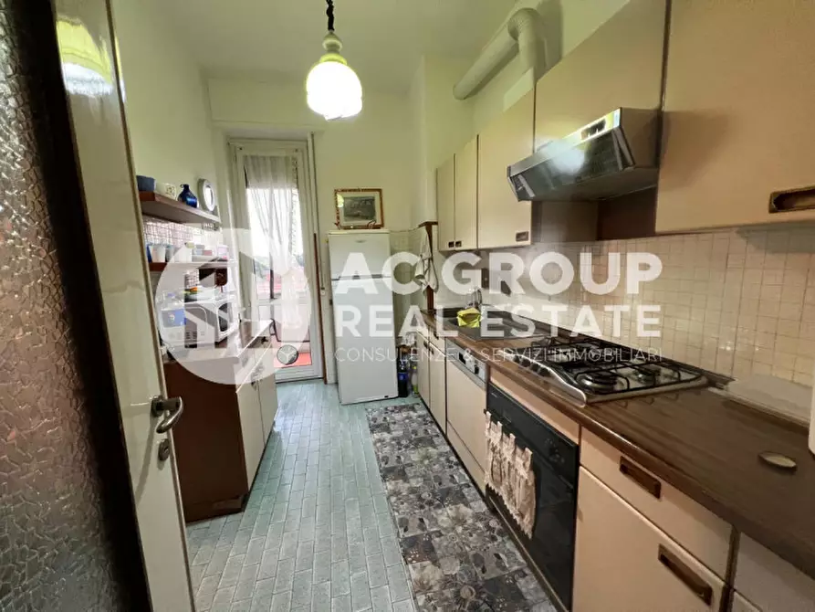 Immagine 2 di Camera in affitto  in Viale delle Rimembranze a Saronno