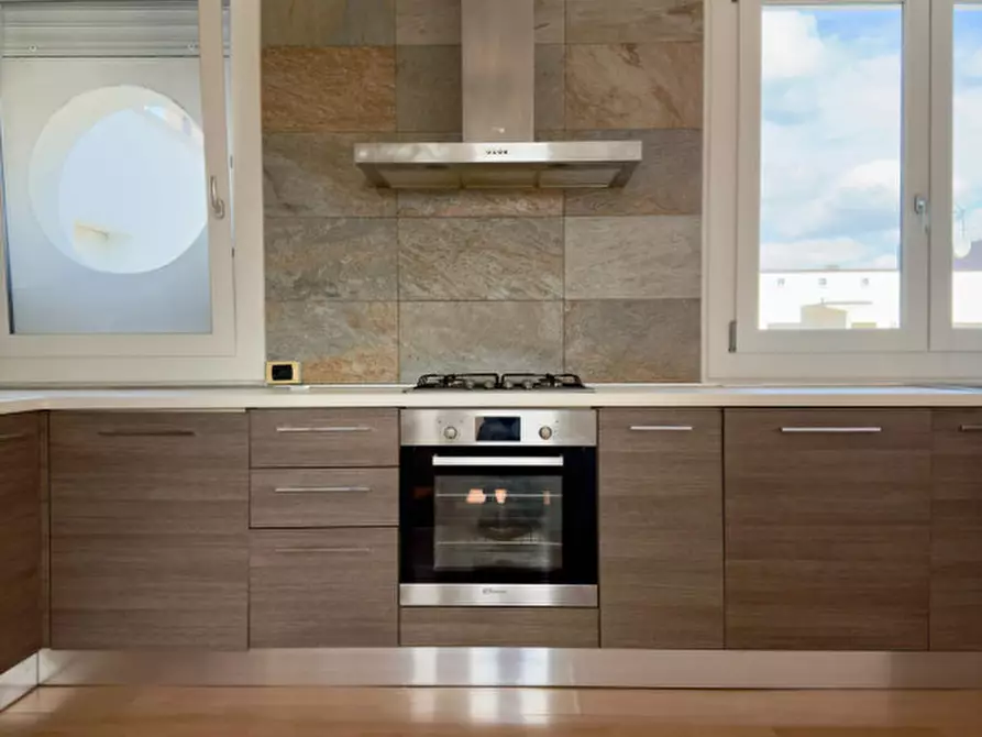 Immagine 4 di Appartamento in vendita  in Via Primo Maggio a Abano Terme