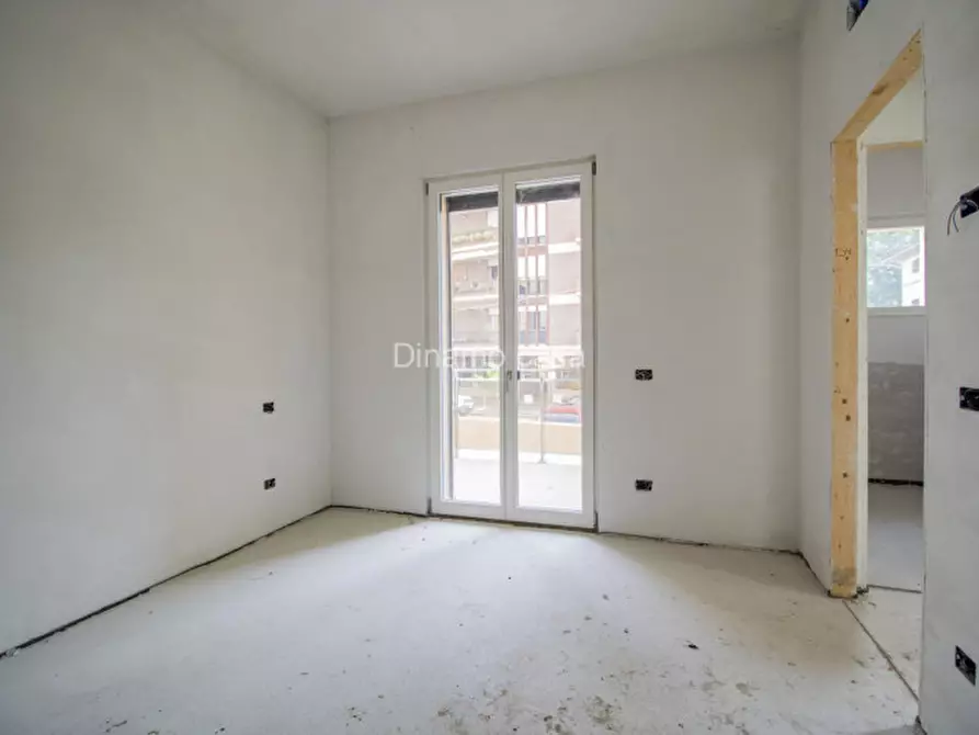 Immagine 10 di Appartamento in vendita  a Prato