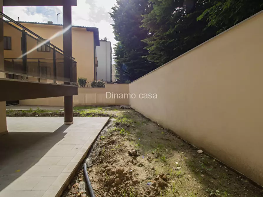 Immagine 17 di Appartamento in vendita  a Prato