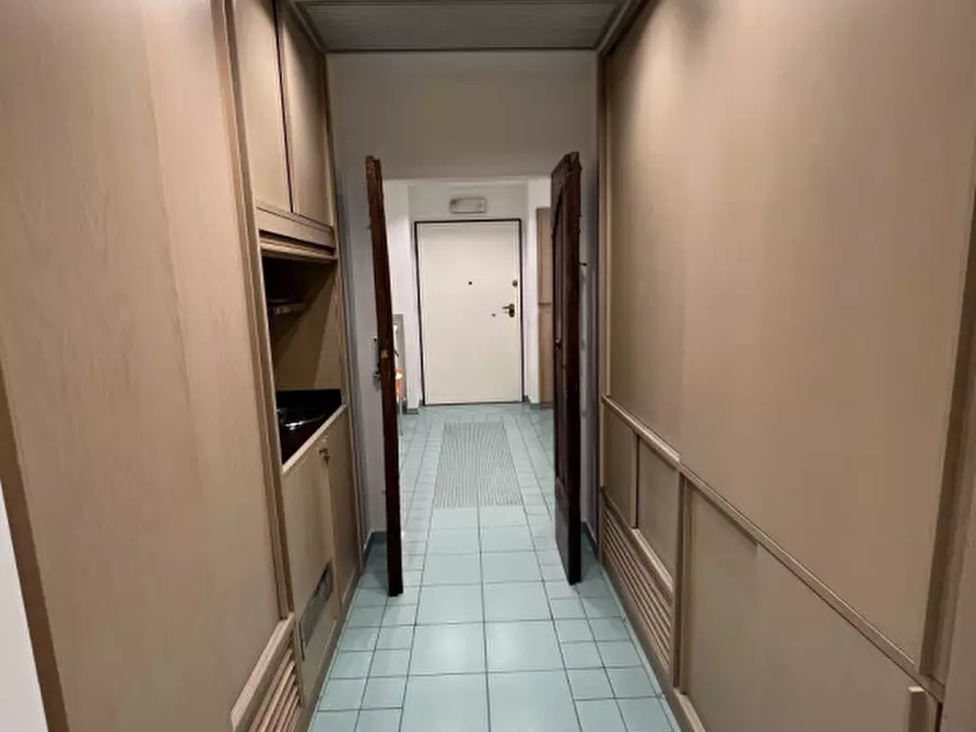 Immagine 4 di Ufficio in affitto  in Via Giosuè Carducci a Ancona