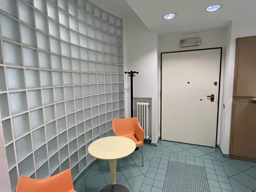 Immagine 13 di Ufficio in affitto  in Via Giosuè Carducci a Ancona