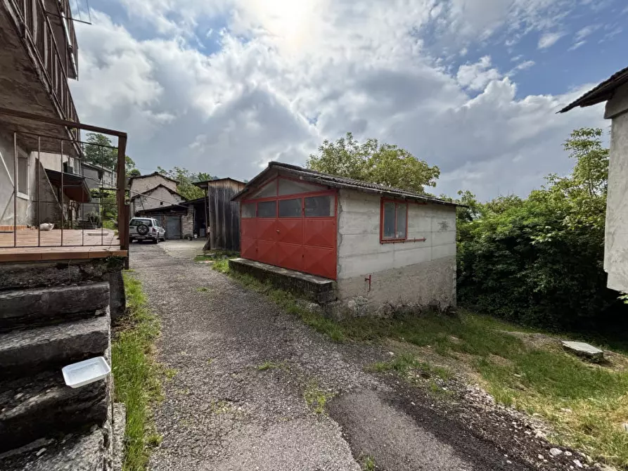 Immagine 23 di Villetta a schiera in vendita  in Scardon a Roverè Veronese