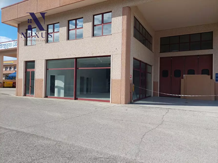 Immagine 1 di Capannone industriale in vendita  in Via Giovanni Falcone 1 a Fano