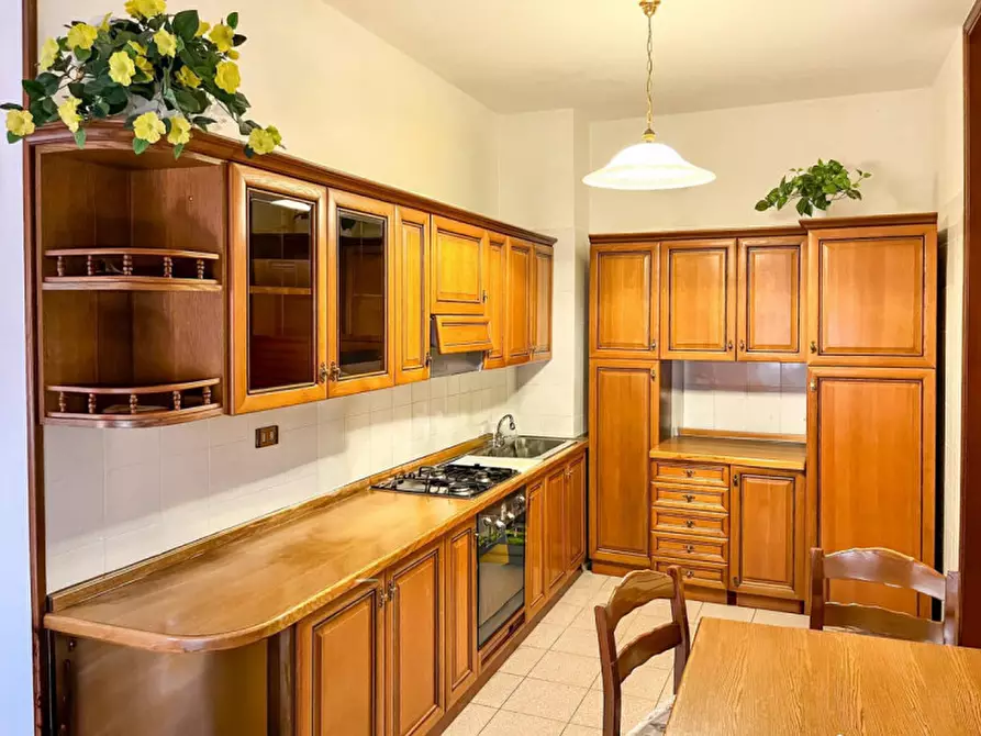 Immagine 5 di Casa bifamiliare in vendita  in Via Alessandro Volta a Pozzonovo