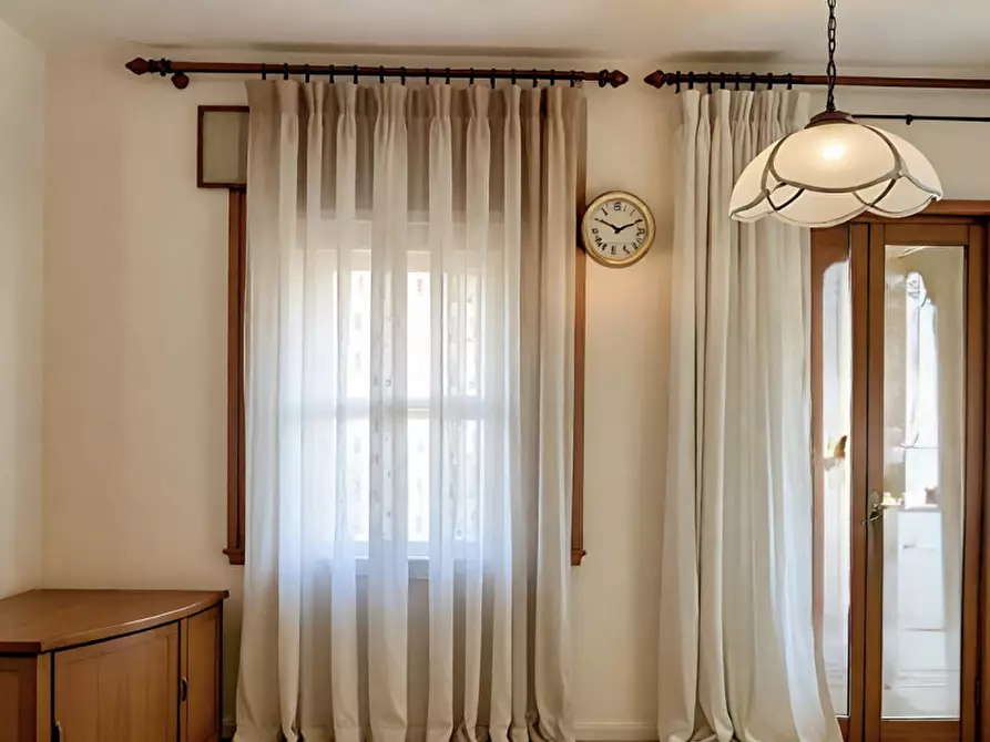 Immagine 6 di Casa bifamiliare in vendita  in Via Alessandro Volta a Pozzonovo