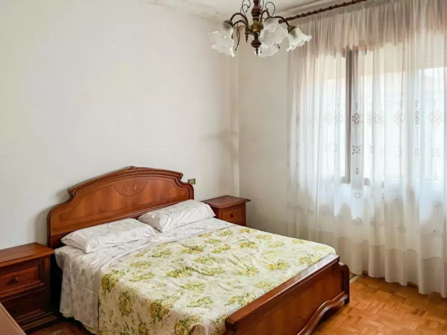Immagine 9 di Casa bifamiliare in vendita  in Via Alessandro Volta a Pozzonovo