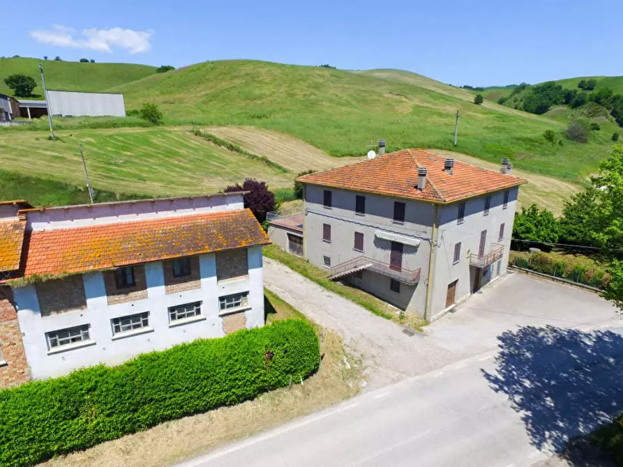 Immagine 1 di Casa bifamiliare in vendita  in Località Molino a Belforte All'isauro