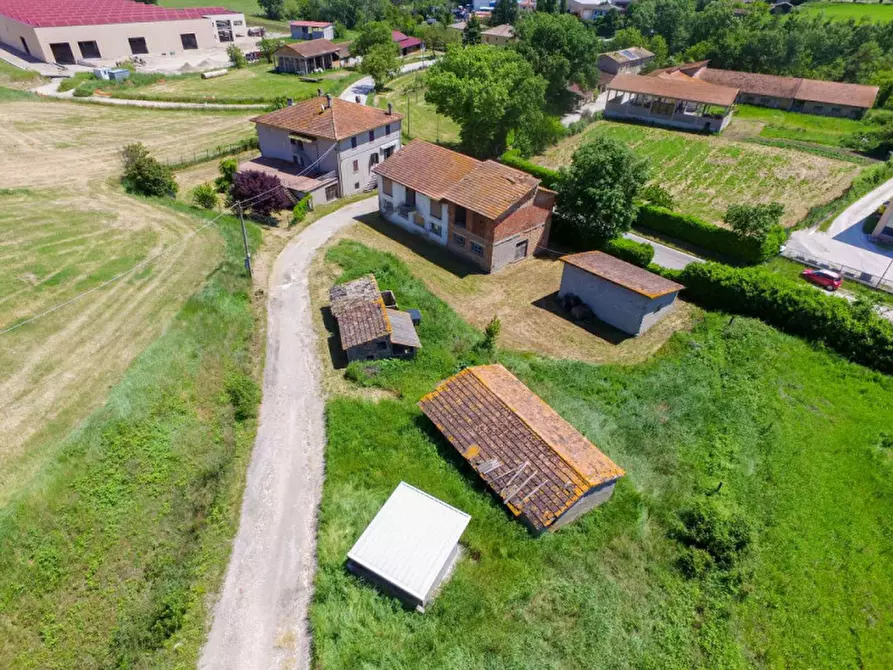 Immagine 4 di Casa bifamiliare in vendita  in Località Molino a Belforte All'isauro