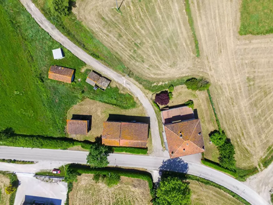 Immagine 49 di Casa bifamiliare in vendita  in Località Molino a Belforte All'isauro