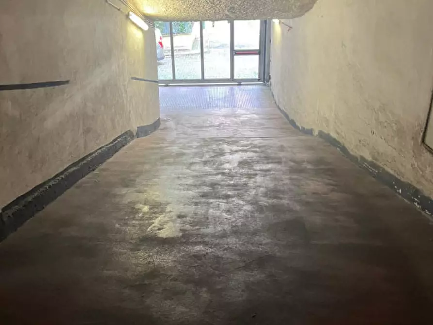 Immagine 5 di Garage in vendita  in Via Emilio Morosini a Roma
