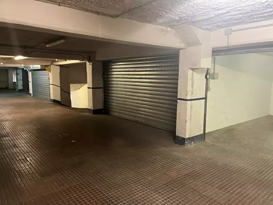 Immagine 10 di Garage in vendita  in Via Emilio Morosini a Roma