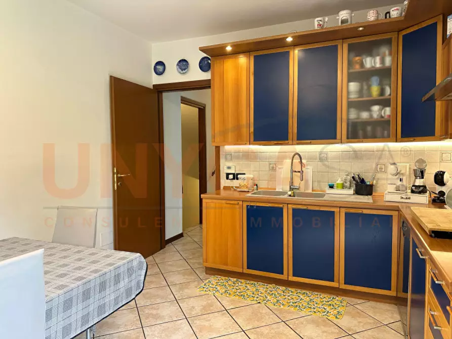 Immagine 2 di Casa trifamiliare in vendita  in Via Pisacane a Mestrino