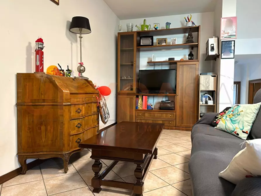 Immagine 6 di Casa trifamiliare in vendita  in Via Pisacane a Mestrino