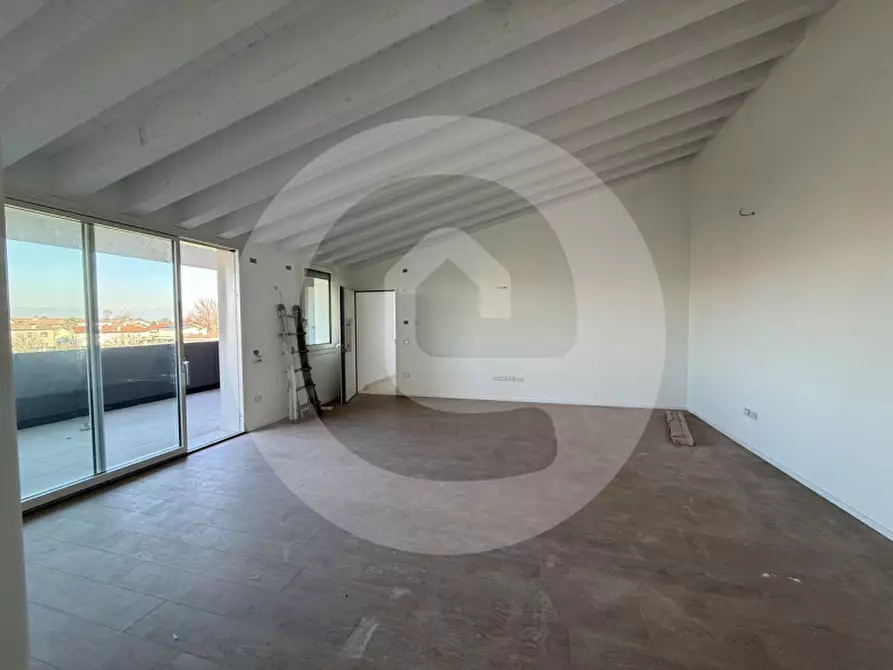 Immagine 2 di Attico in vendita  a Santa Giustina In Colle