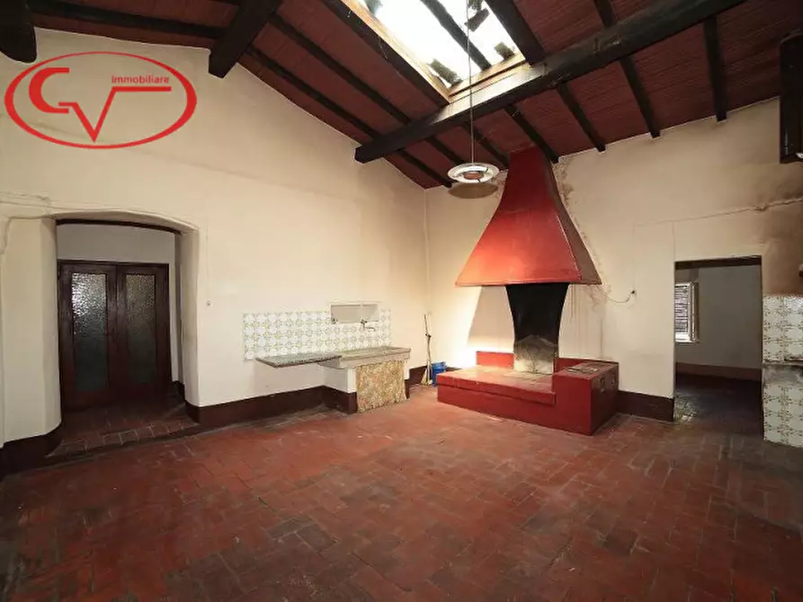 Immagine 10 di Villa in vendita  a Montevarchi