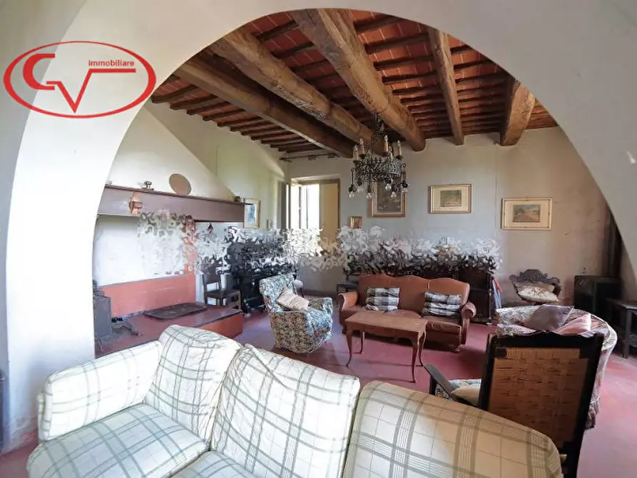 Immagine 16 di Villa in vendita  a Montevarchi