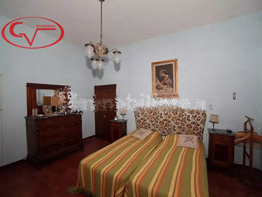 Immagine 18 di Villa in vendita  a Montevarchi