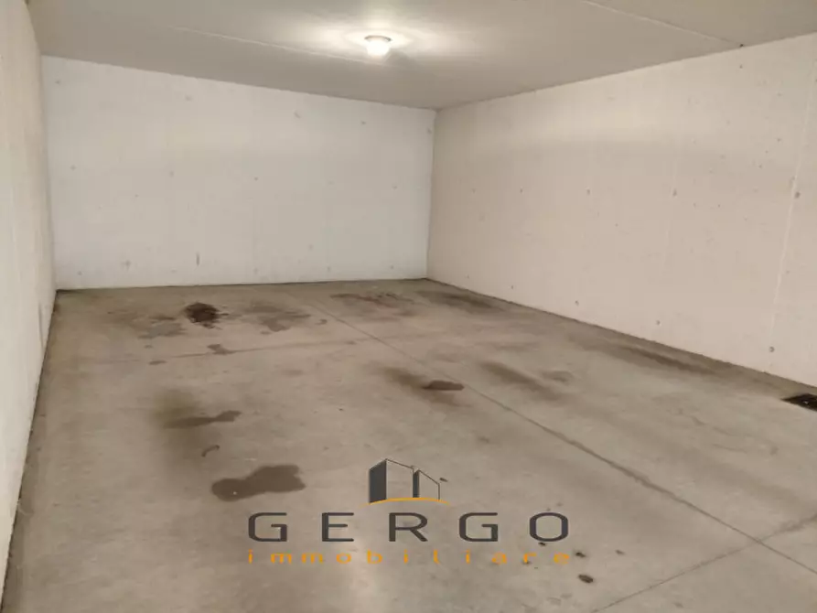 Immagine 5 di Garage in vendita  in Via Jacopo Sansovino a Vittorio Veneto