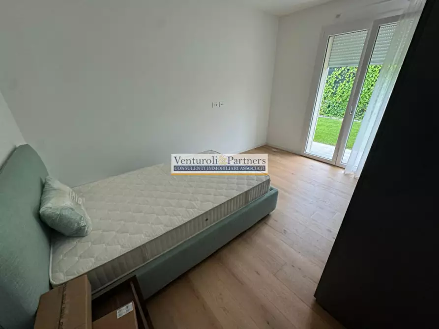 Immagine 13 di Villa in vendita  in Via Quattro Novembre a Manerba Del Garda