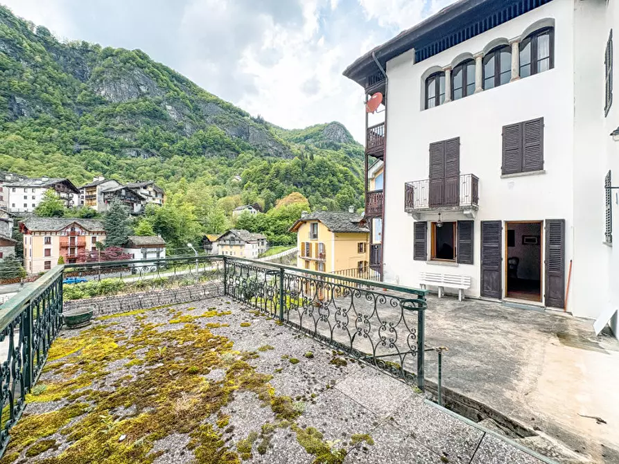 Immagine 5 di Casa indipendente in vendita  in Via delle Grazie a Campertogno