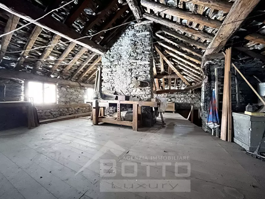 Immagine 9 di Casa indipendente in vendita  in Via delle Grazie a Campertogno