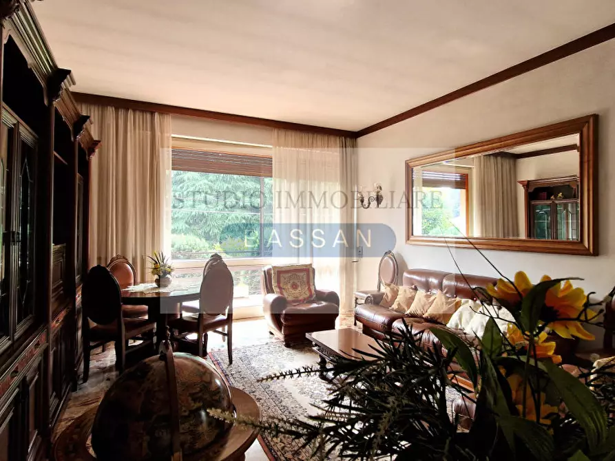 Immagine 18 di Villa in vendita  in Via Monte San Martino 15 a Gallarate