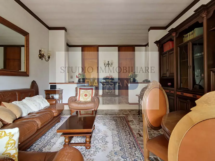 Immagine 19 di Villa in vendita  in Via Monte San Martino 15 a Gallarate