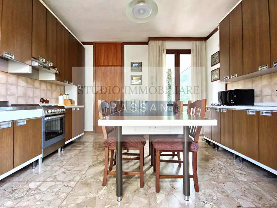 Immagine 25 di Villa in vendita  in Via Monte San Martino 15 a Gallarate