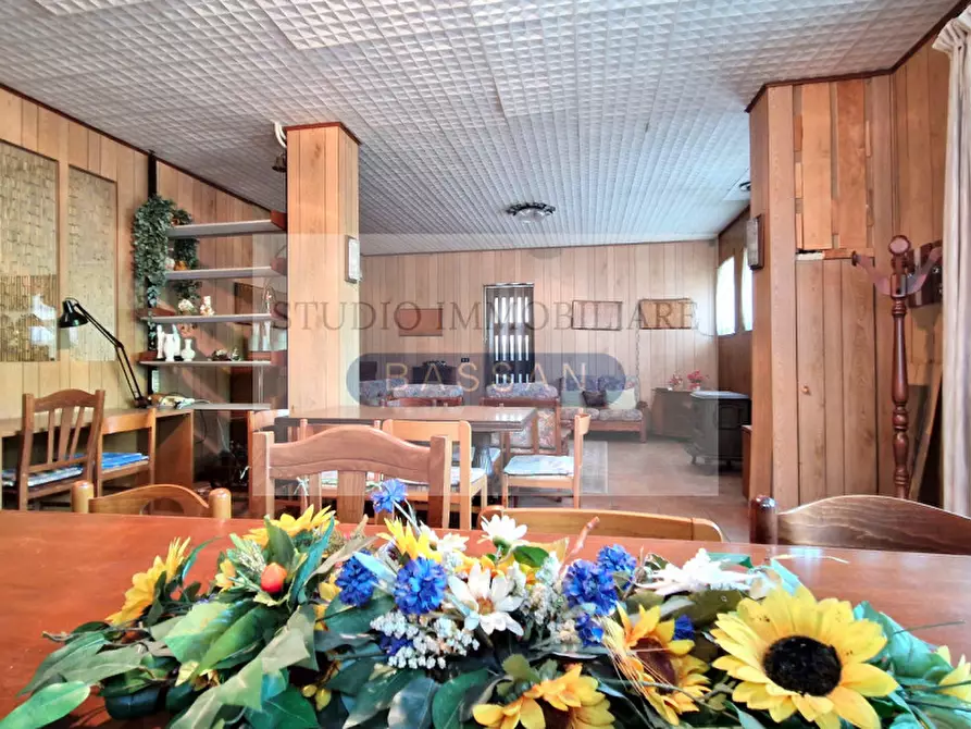 Immagine 39 di Villa in vendita  in Via Monte San Martino 15 a Gallarate