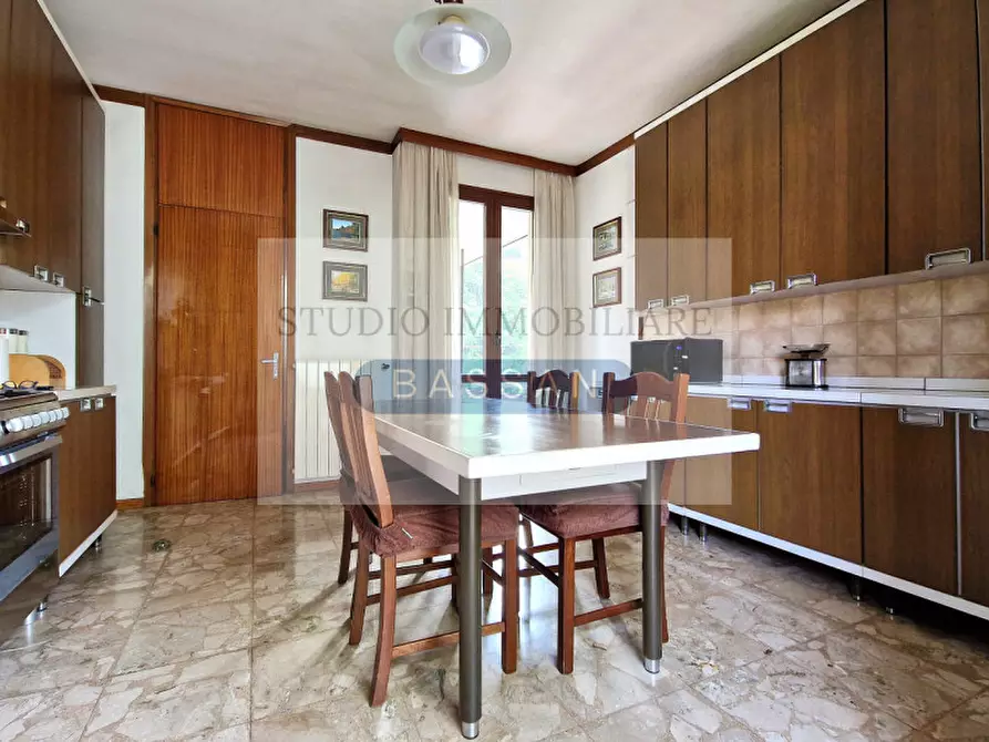 Immagine 46 di Villa in vendita  in Via Monte San Martino 15 a Gallarate