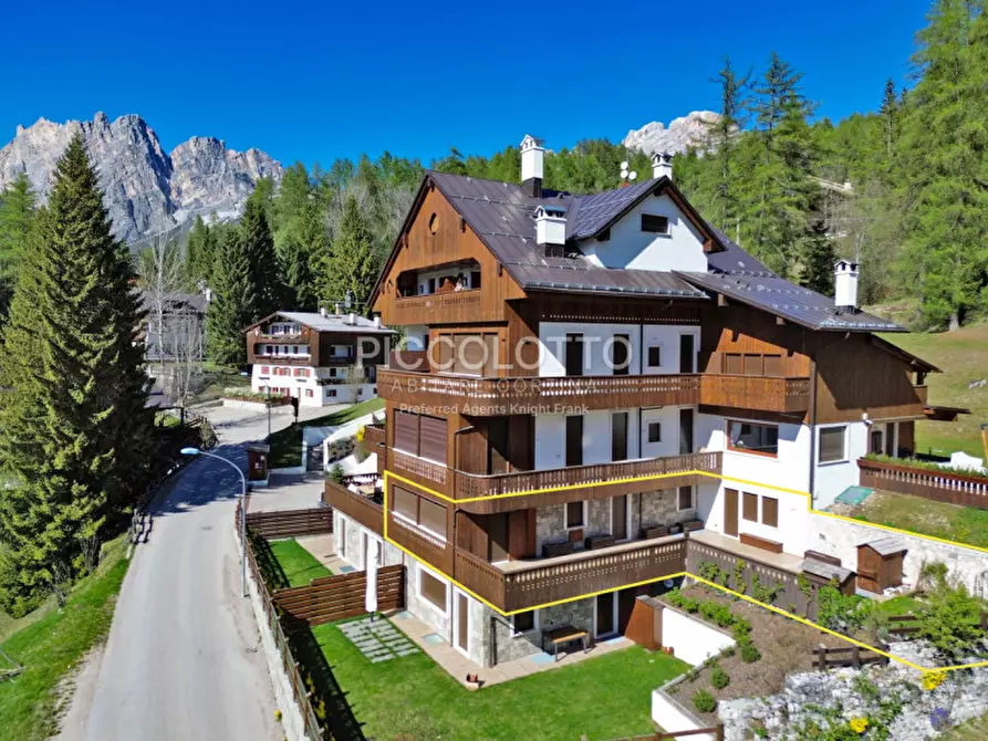 Immagine 3 di Appartamento in vendita  in località Pralongo a Cortina D'ampezzo