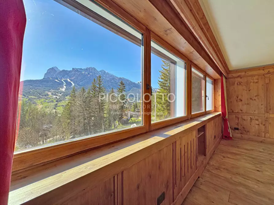 Immagine 6 di Appartamento in vendita  in località Pralongo a Cortina D'ampezzo