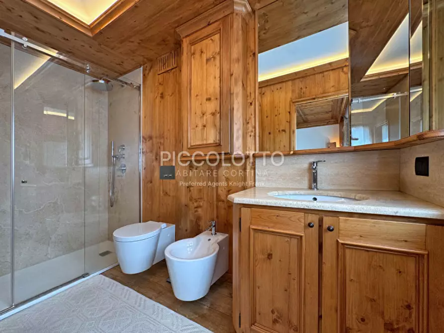 Immagine 9 di Appartamento in vendita  in località Pralongo a Cortina D'ampezzo