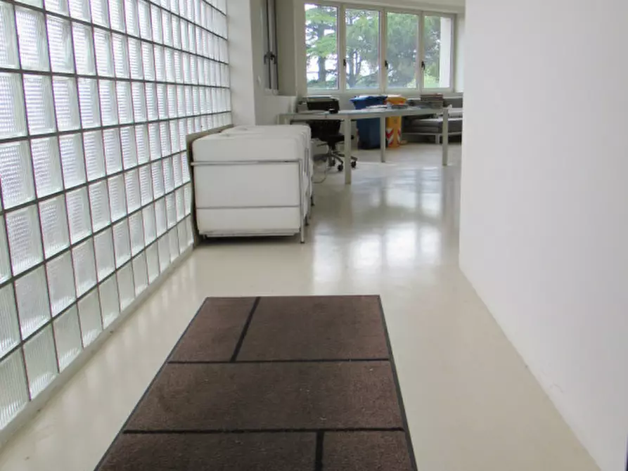 Immagine 1 di Ufficio in vendita  in via fonderia a Treviso