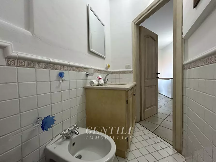 Immagine 13 di Appartamento in vendita  in Via del Galeone a Arzachena