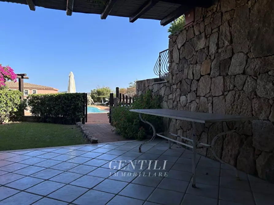 Immagine 18 di Appartamento in vendita  in Via del Galeone a Arzachena