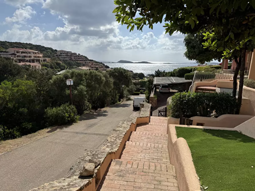 Immagine 19 di Appartamento in vendita  in Via del Galeone a Arzachena