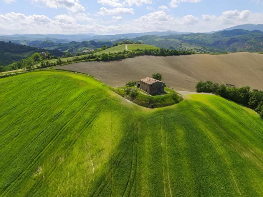 Immagine 1 di Rustico / casale in vendita  in Località Pirlo a Piandimeleto