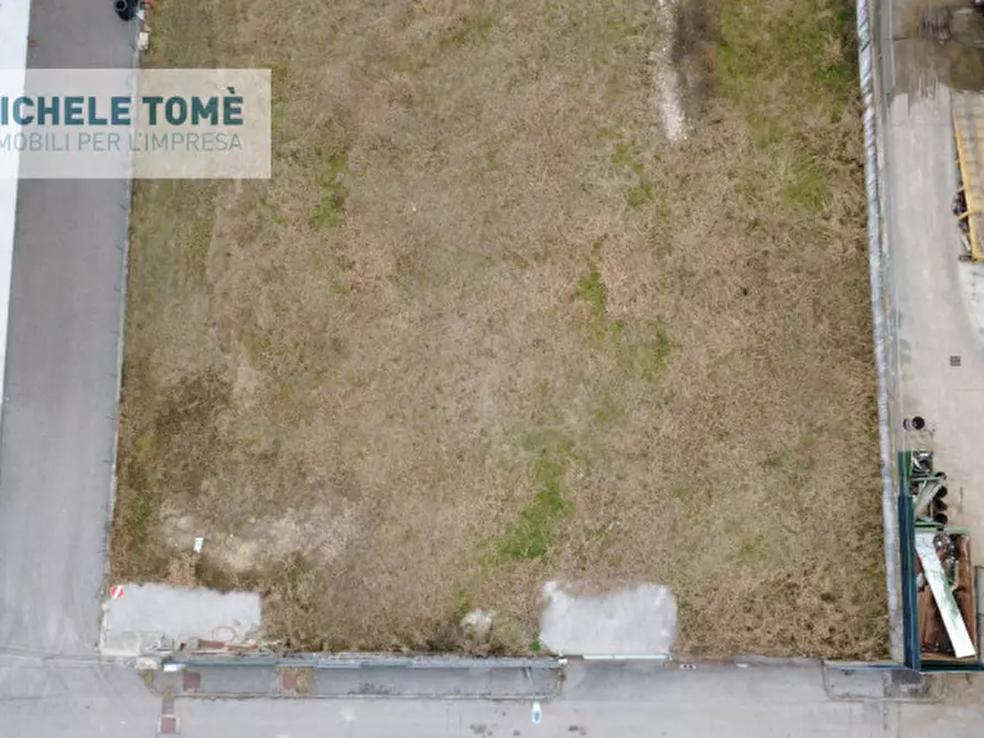 Immagine 5 di Terreno in vendita  in via mantovana a Pastrengo