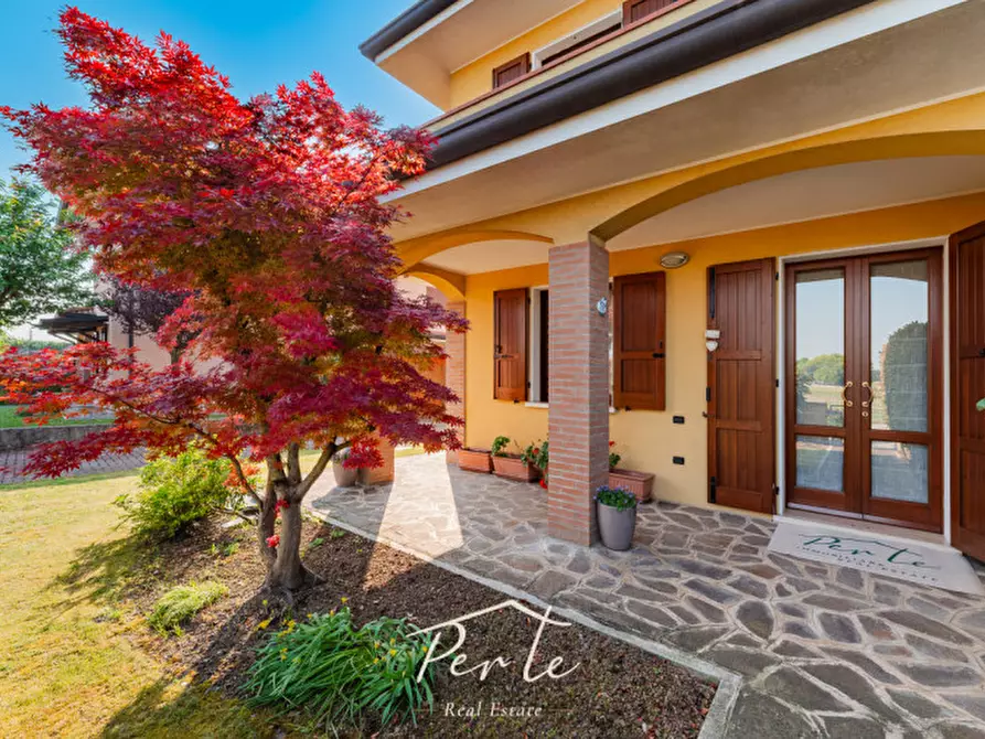 Immagine 1 di Casa bifamiliare in vendita  in via gioacchino rossini 78 a Marcaria